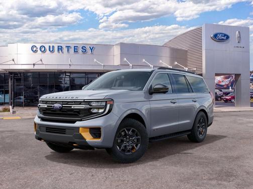 Glacier Gray Metallic Tri-Coat 2027 Ford Expedition Tremor