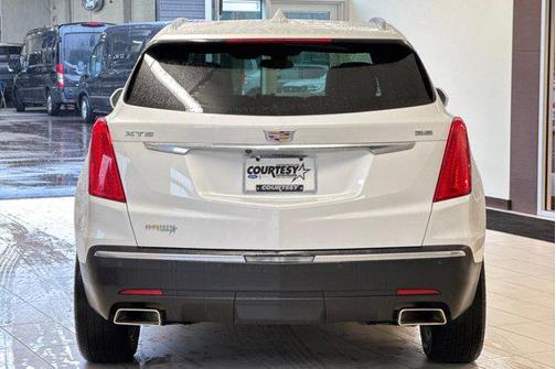 2017 Cadillac XT5 Premium Luxury