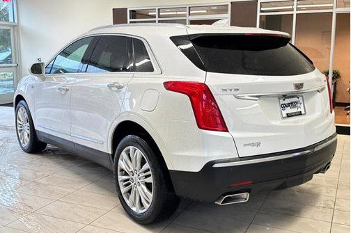 2017 Cadillac XT5 Premium Luxury