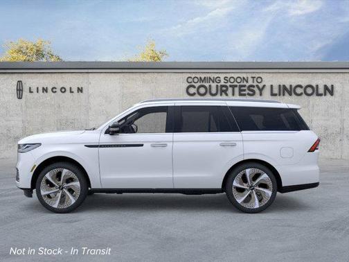 Pristine White Metallic 3C 2026 Lincoln Navigator Black Label