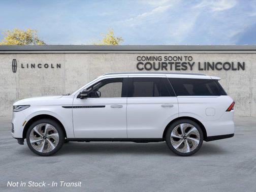 Pristine White Metallic 3C 2026 Lincoln Navigator Black Label