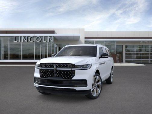 Pristine White Metallic 3C 2026 Lincoln Navigator Black Label