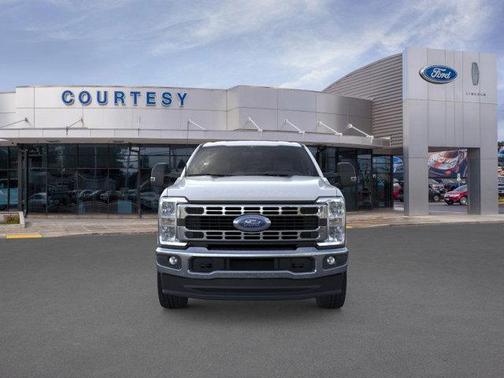 2025 Ford F-350 XLT