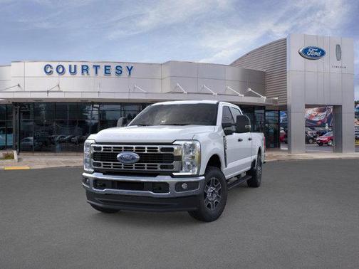2025 Ford F-350 XLT