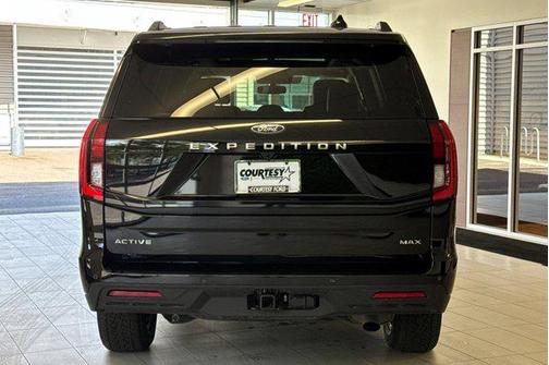 2025 Ford Expedition Max Active 4x4