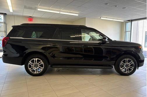 2025 Ford Expedition Max Active 4x4