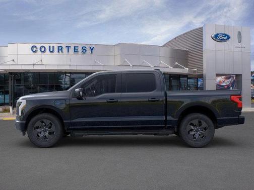 2025 Ford F-150 Lightning LARIAT