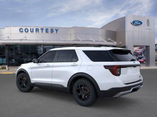 Star White Metallic Tri-Coat 2026 Ford Explorer Tremor