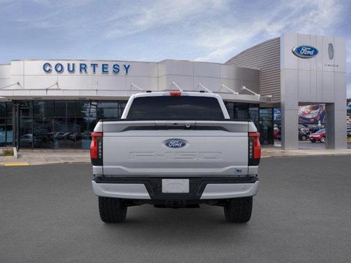 2025 Ford F-150 Lightning Flash