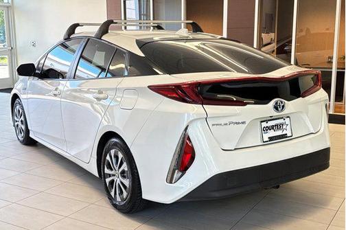 2022 Toyota Prius Prime LE