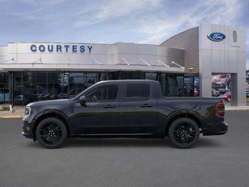 2025 Ford Maverick Lobo