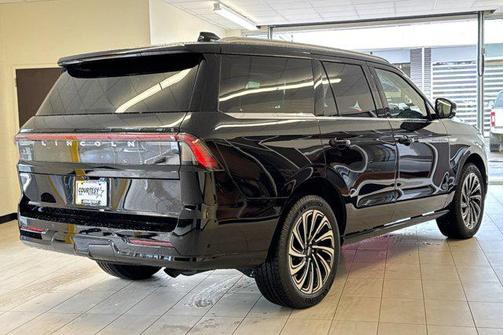 2025 Lincoln Navigator Reserve