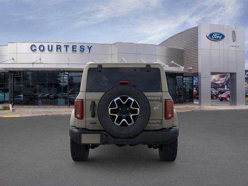 Desert Sand 2026 Ford Bronco Outer Banks