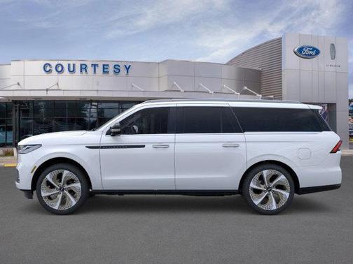 2025 Lincoln Navigator Black Label