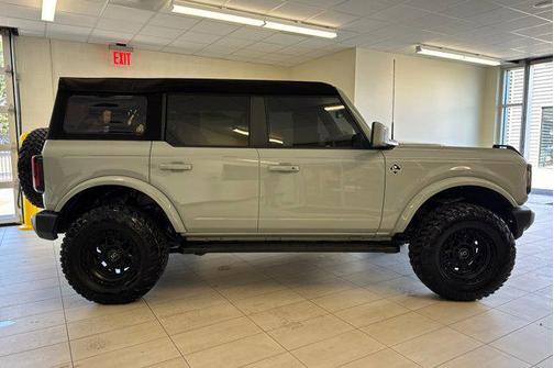 Cactus Gray 2023 Ford Bronco Outer Banks