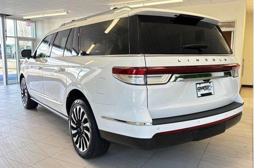 2023 Lincoln Navigator Black Label