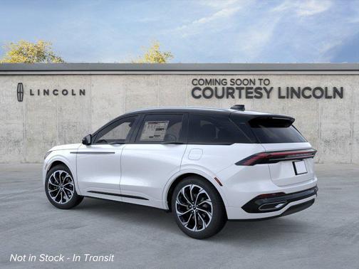 White Platinum Met 3C 2026 Lincoln Nautilus Reserve