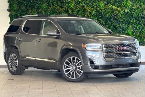 2020 GMC Acadia Denali