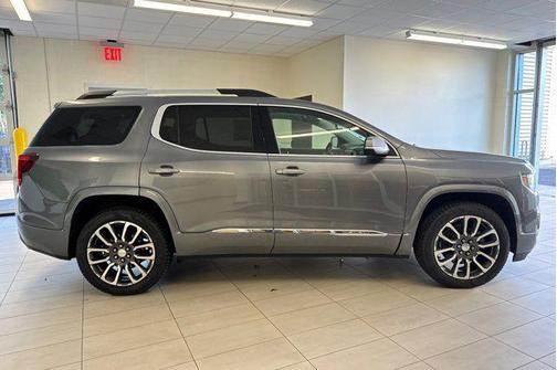 2020 GMC Acadia Denali