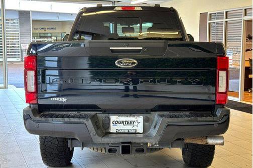 2022 Ford F-350 Lariat