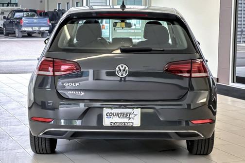 Gray 2019 Volkswagen e-Golf SE