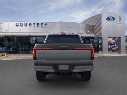 2025 Ford F-150 Lightning LARIAT