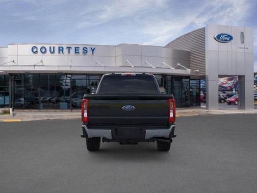 2026 Ford F-350 XLT