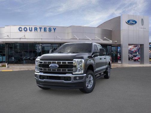 2026 Ford F-350 XLT