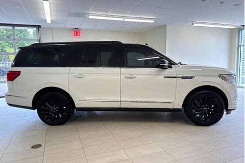 2021 Lincoln Navigator Black Label