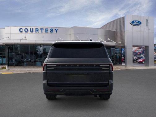 2025 Lincoln Navigator Black Label