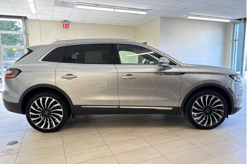 2023 Lincoln Nautilus Black Label