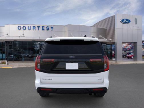 Star White Met Tri-Coat 2026 Ford Expedition Max Platinum