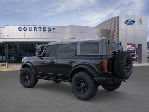 Shadow Black 2026 Ford Bronco Badlands