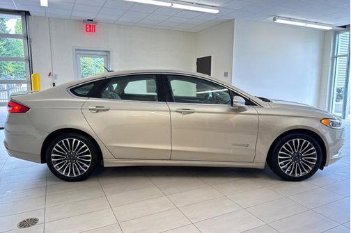 2017 Ford Fusion Hybrid Titanium