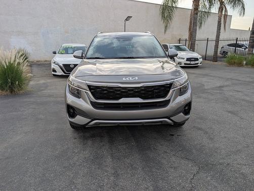 2023 Kia Seltos S
