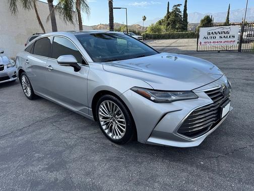 Silver 2019 Toyota Avalon Limited