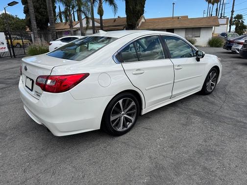 Pearl White 2016 Subaru Legacy 3.6R Limited