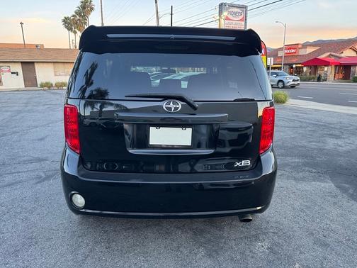 2010 Scion xB 