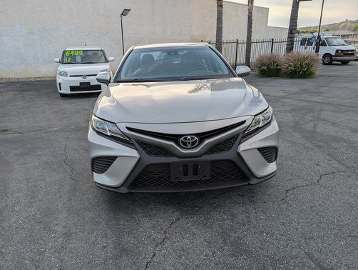 2018 Toyota Camry SE