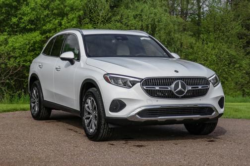 Polar White 2025 Mercedes-Benz GLC 300 4MATIC