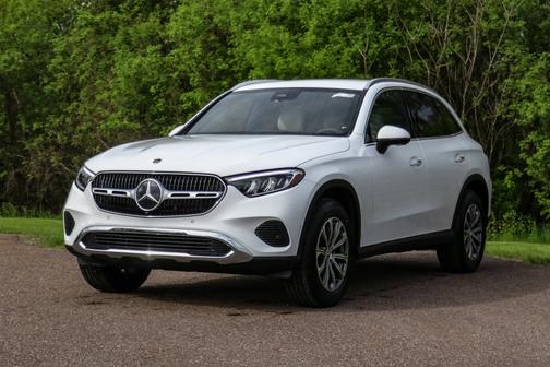 Polar White 2025 Mercedes-Benz GLC 300 4MATIC