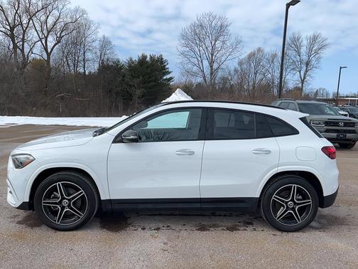 2025 Mercedes-Benz GLA 250 