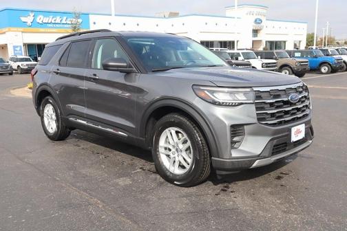 2025 Ford Explorer Active