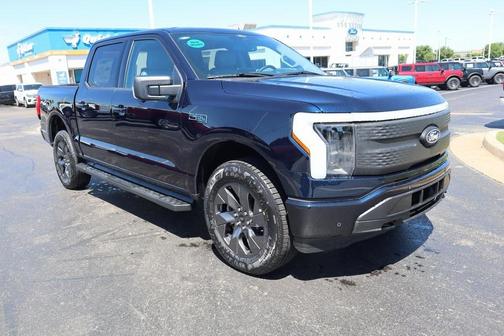 2025 Ford F-150 Lightning Flash