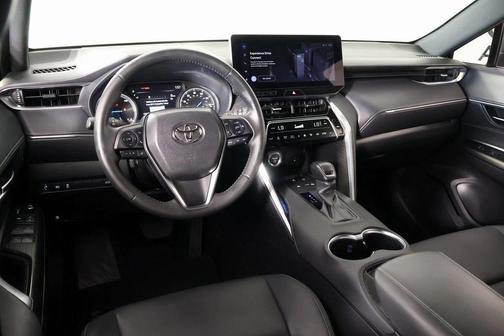 2024 Toyota Venza XLE