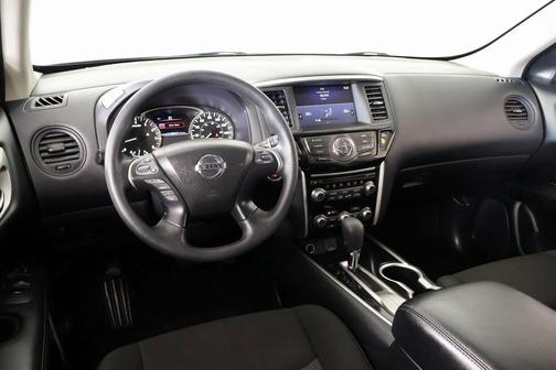 2020 Nissan Pathfinder S