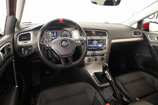 2017 Volkswagen Golf TSI Wolfsburg Edition 4-Door