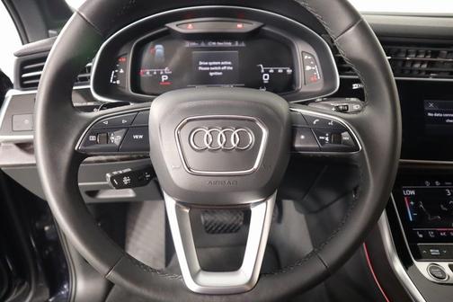 2023 Audi Q7 45 Premium Plus