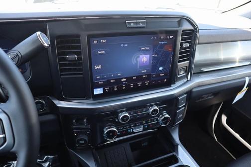 2025 Ford F-350 Lariat Super Duty