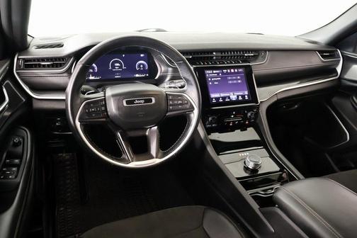 2022 Jeep Grand Cherokee Altitude